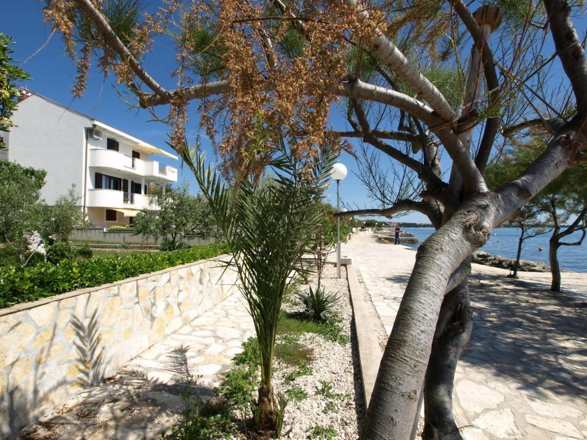 Apartment Maras-1 By Interhome Diklo Εξωτερικό φωτογραφία