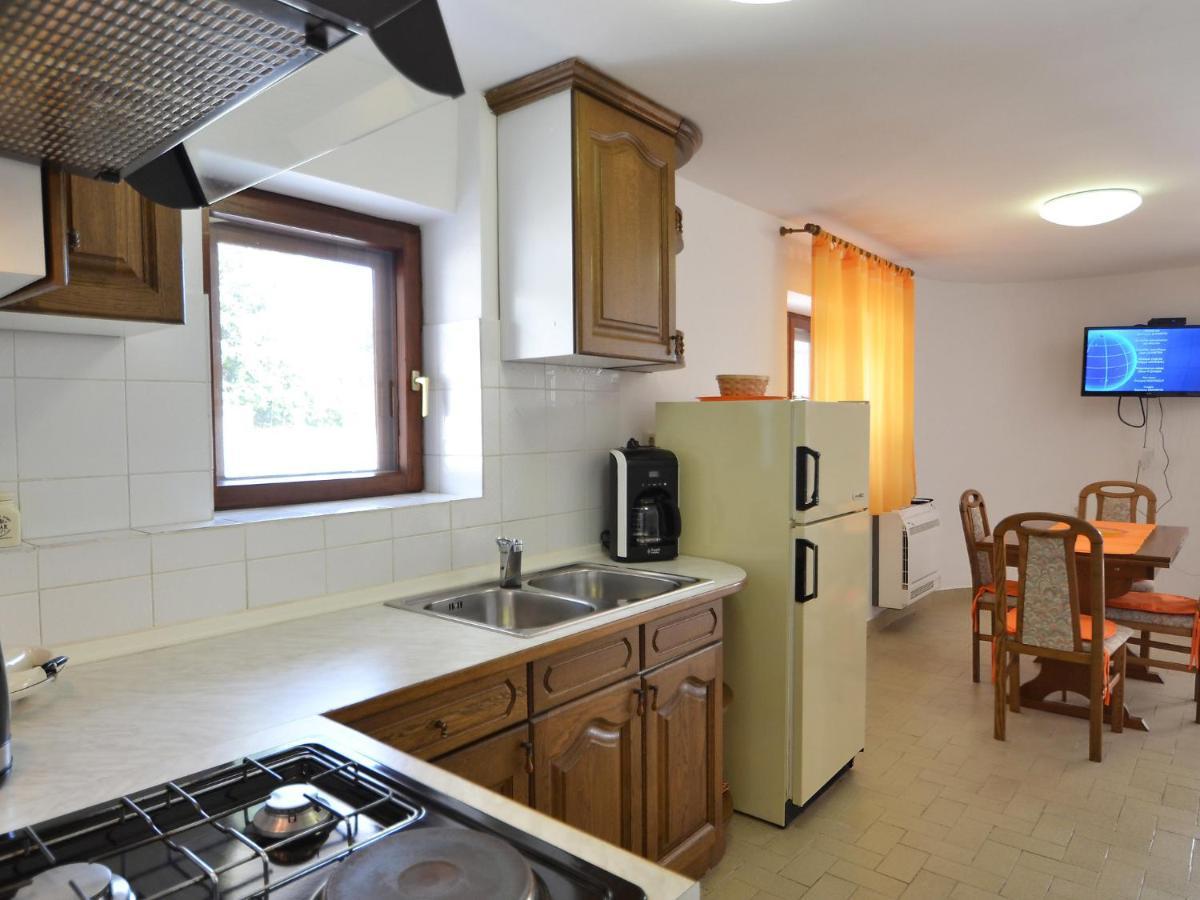 Apartment Maras-1 By Interhome Diklo Εξωτερικό φωτογραφία
