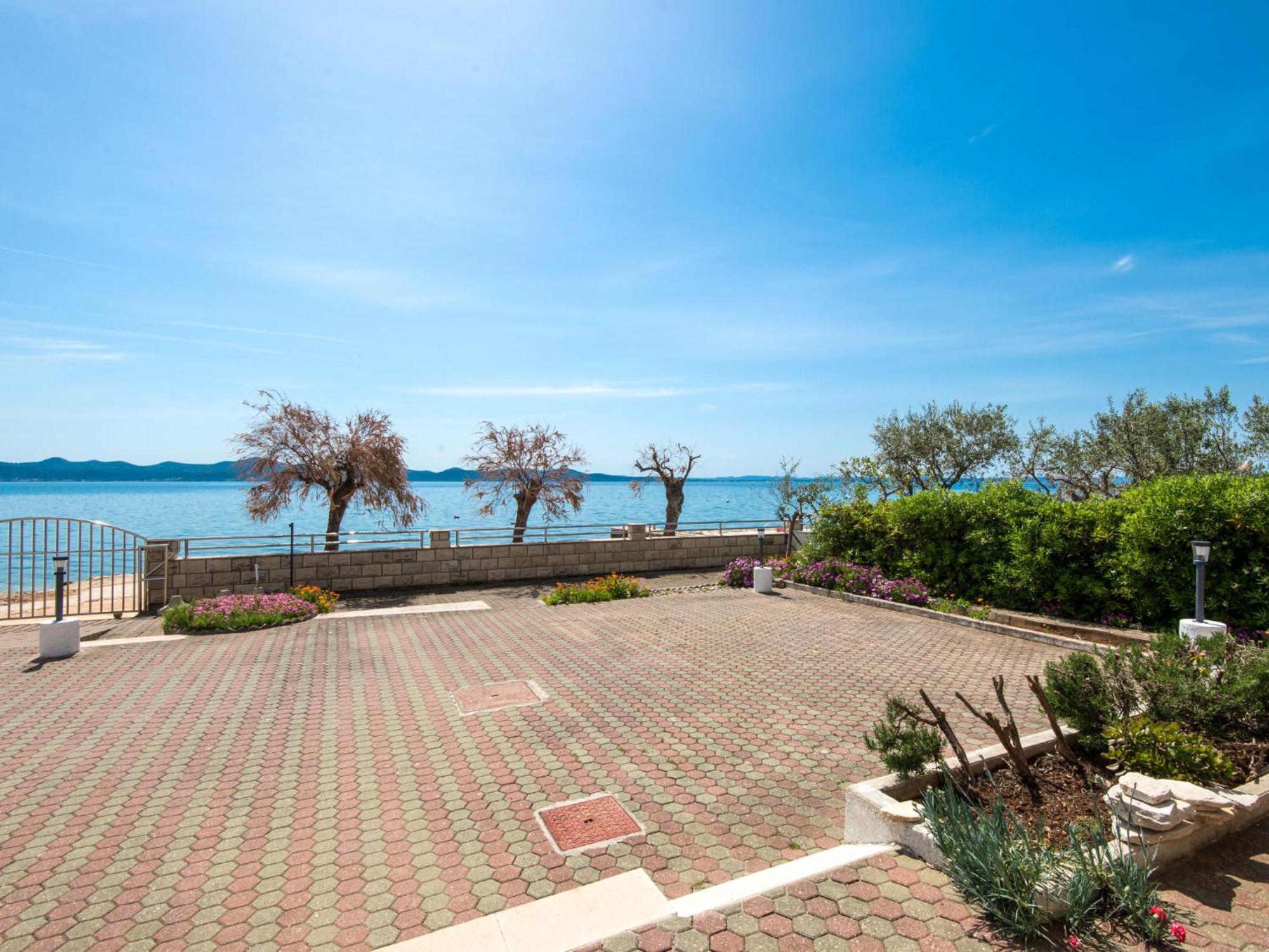 Apartment Maras-1 By Interhome Diklo Εξωτερικό φωτογραφία